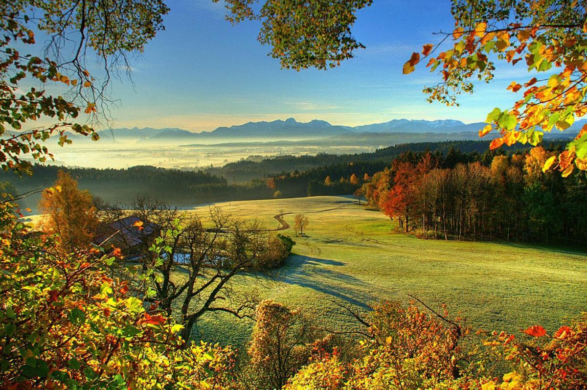 Hotel Zur Schonen Aussicht Feldkirchen-Westerham Esterno foto