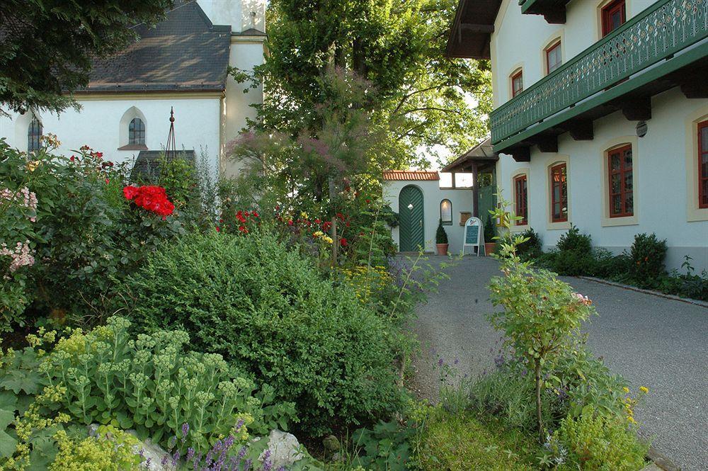 Hotel Zur Schonen Aussicht Feldkirchen-Westerham Esterno foto