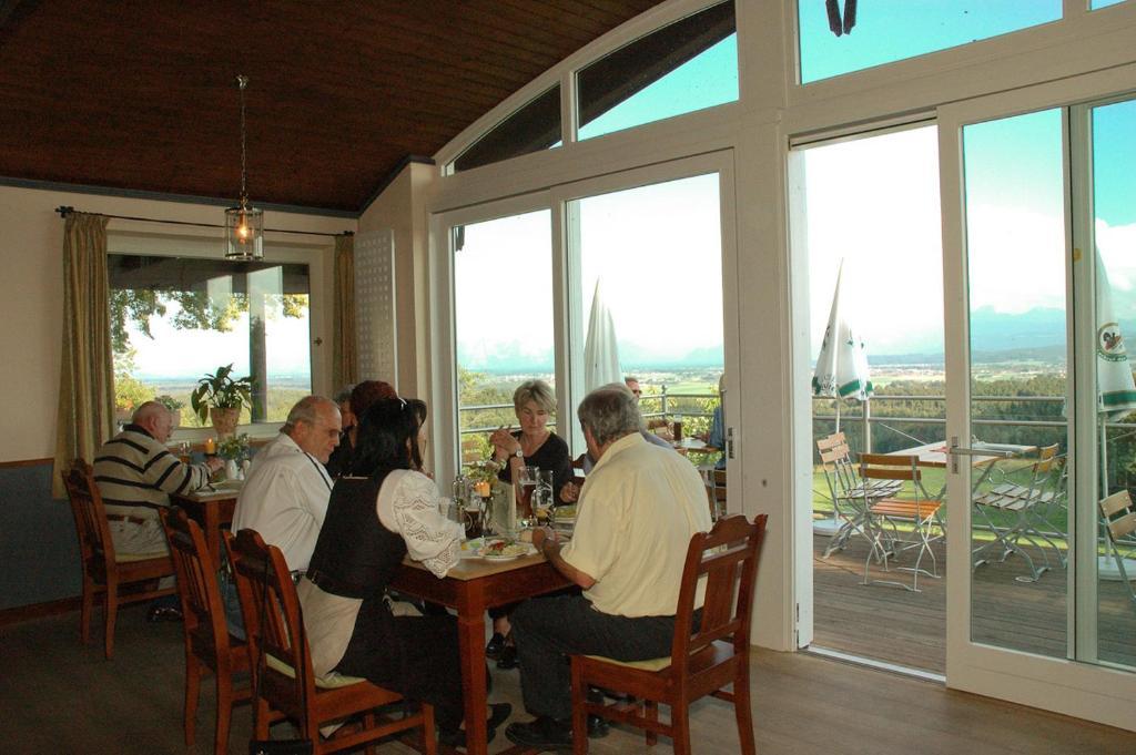 Hotel Zur Schonen Aussicht Feldkirchen-Westerham Esterno foto