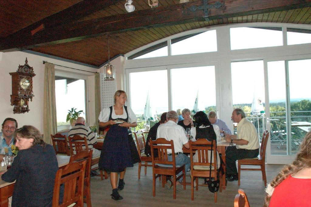 Hotel Zur Schonen Aussicht Feldkirchen-Westerham Esterno foto